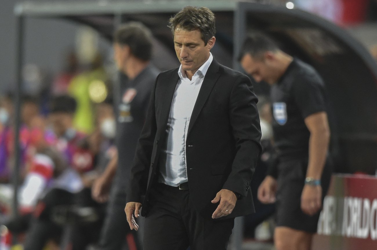 Guillermo Barros Schelotto no continuaría como DT de la Albirroja