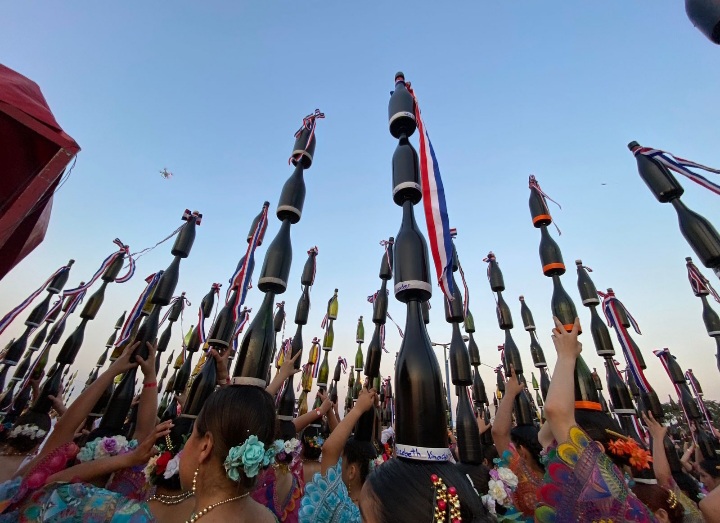 Talentosas: Botelleras obtuvieron Récord Guinness