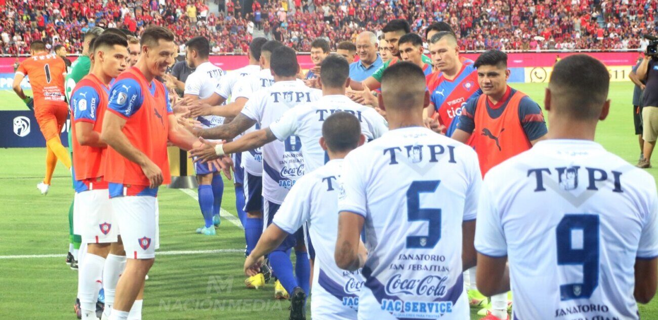 “Ciclón” y la “V azulada” en acción