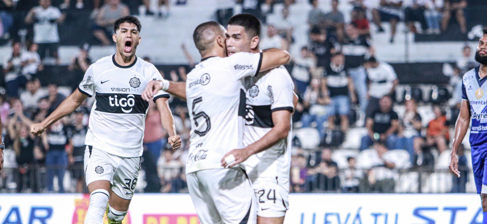Olimpia golea y se reacomoda en el Clausura
