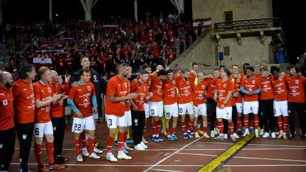 Austria gana y deja fuera de la Euro a Suecia