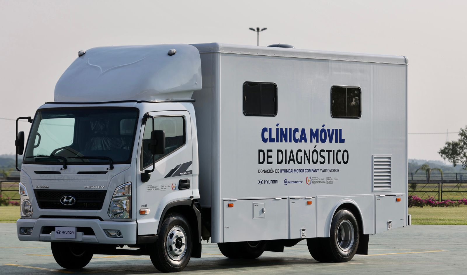 ¿Cómo están equipadas las cinco clínicas móviles que donaron al MSPyBS?