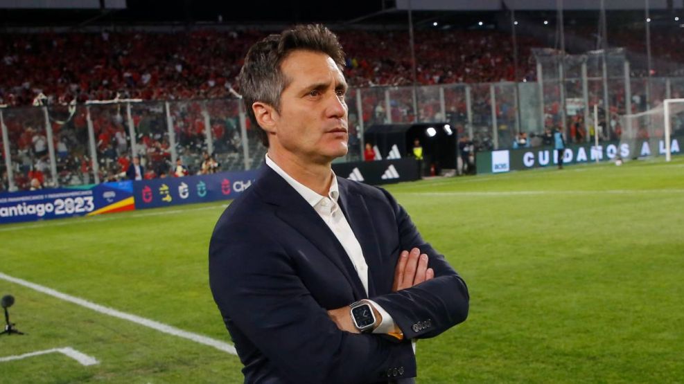 Barros Schelotto reclama contra la APF en la FIFA