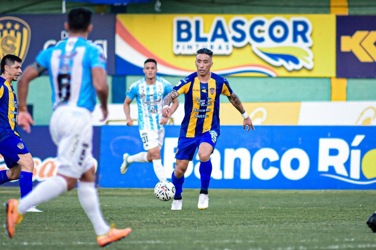 Triunfo más “oro” que “azul”