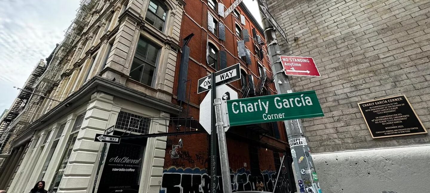 Nueva York inauguró la “Esquina Charly García”