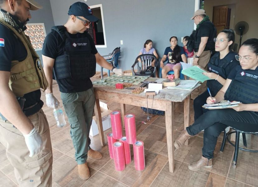 Hallan pista clandestina y base logística de “Macho” y Picolotto