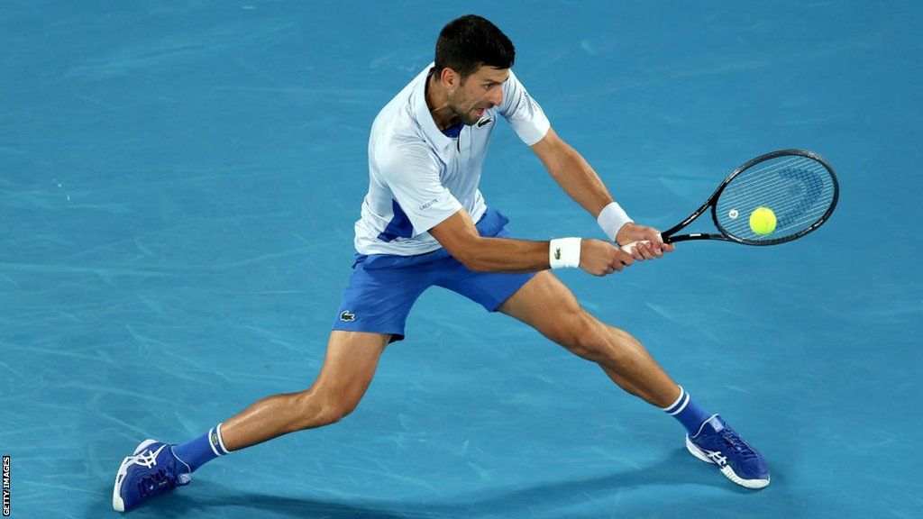 Djokovic arranca el Abierto de Australia con el pie derecho