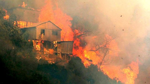 Chile: 19 muertos en trágicos incendios forestales en Valparaíso