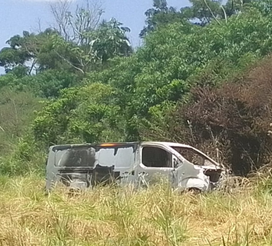 Megarrobo a Cambistas: Hallan un vehículo incinerado en Minga Guazú
