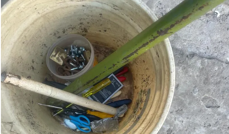 Tacumbú: Encuentran celulares y armas blancas en una nueva requisa