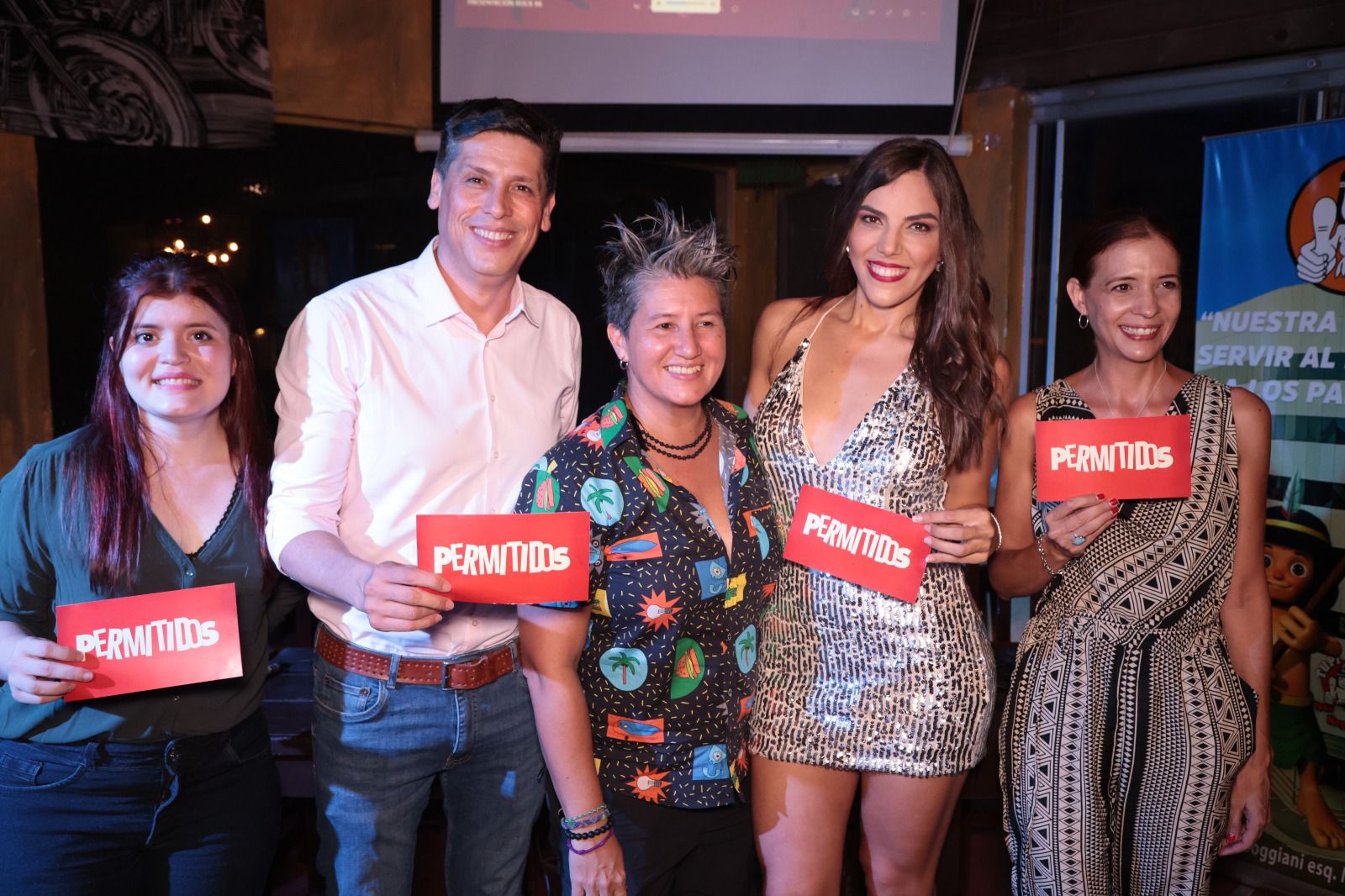 Natalia y Enrique estrenan mañana la obra «Permitidos»