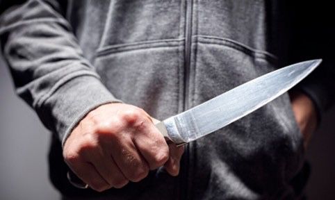 Joven pierde la vida al defender a su hermana