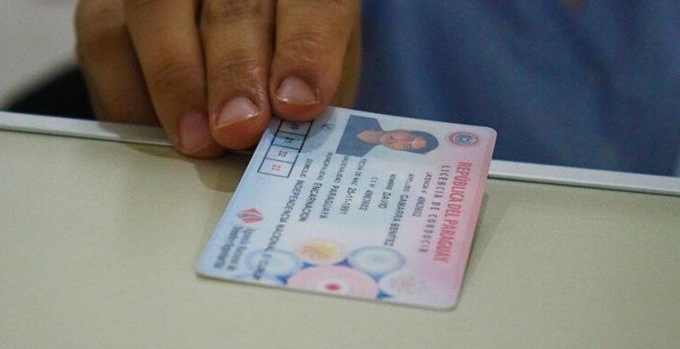 Deudores por prestación alimentaria no podrán acceder a sus licencias de conducir