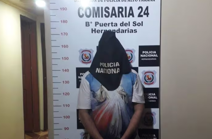 Hernandarias: Hombre es detenido tras quemar la ropa de su familia