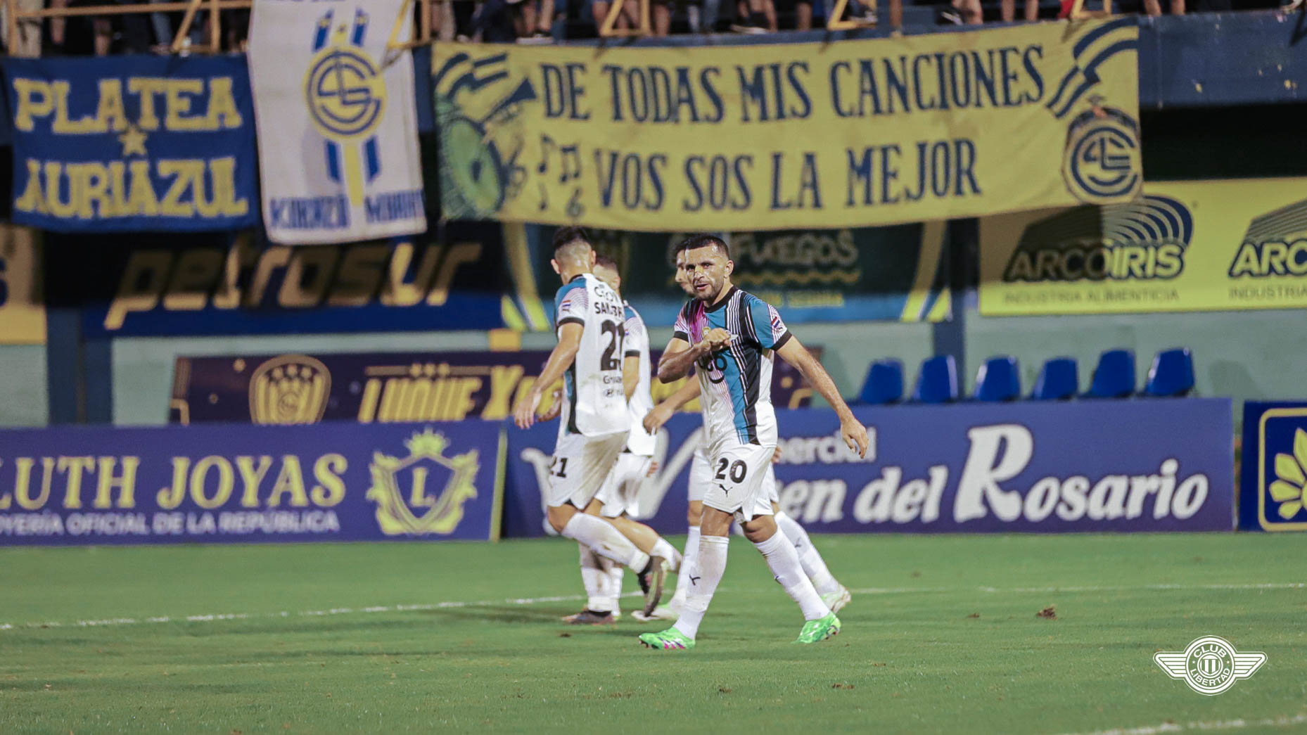 Libertad no perdona y toma distancia de sus seguidores