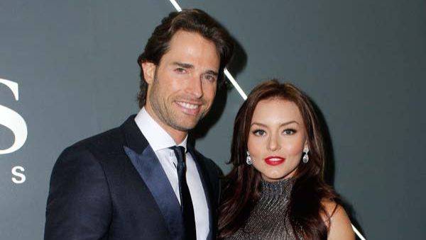 Angelique Boyer aclaró que no prohíbe a Sebastián Rulli tener amigas