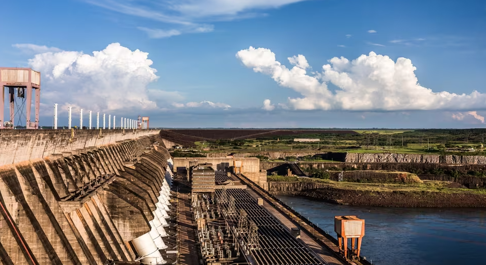 Paraguay podrá vender su excedente de energía a Brasil