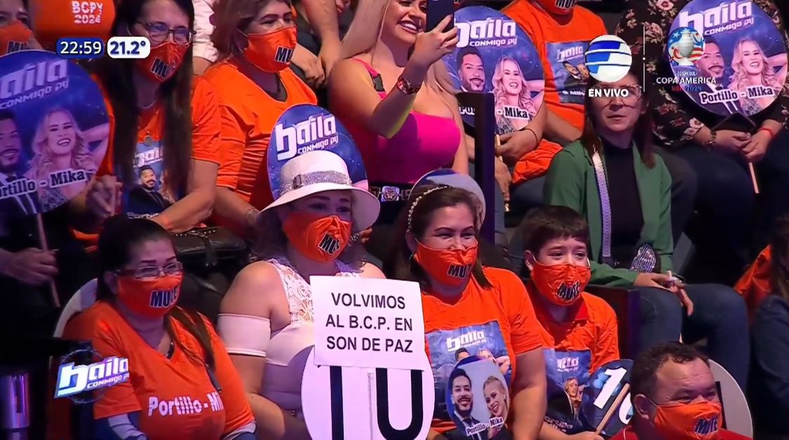 Seguidores de Portillo aparecieron con tapabocas para no emitir sonidos