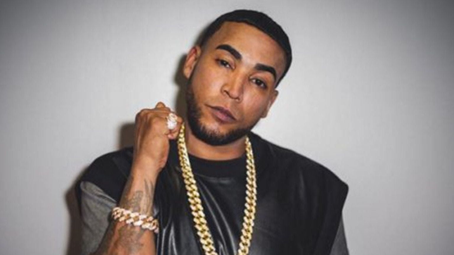 Don Omar anunció en sus redes que padece de cáncer