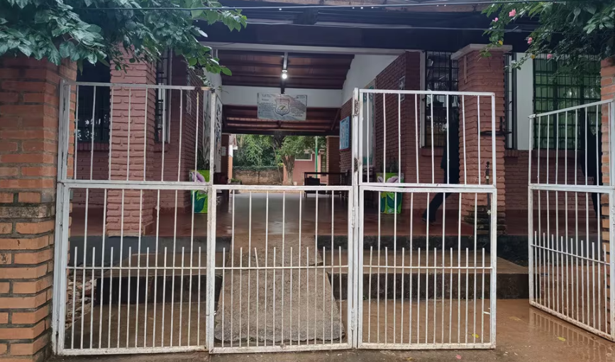 Hallan cuerpo sin vida en una escuela de Coronel Oviedo