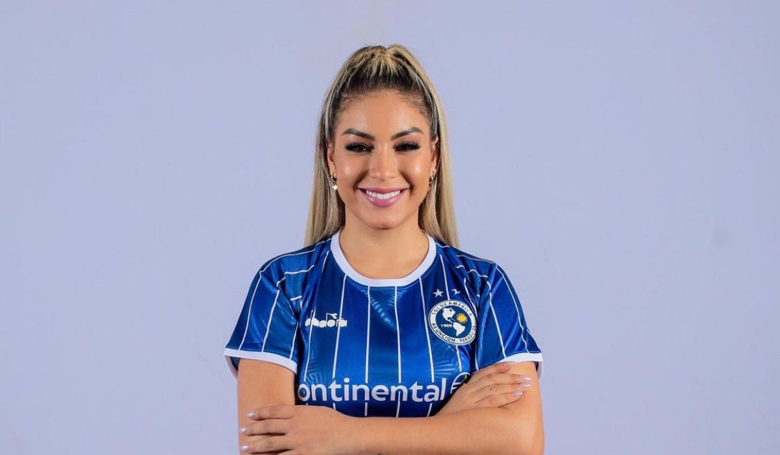 Fátima Román demostró que es una excelente futbolista