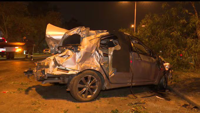 Doble colisión en Autopista Silvio Pettirossi deja varias personas heridas