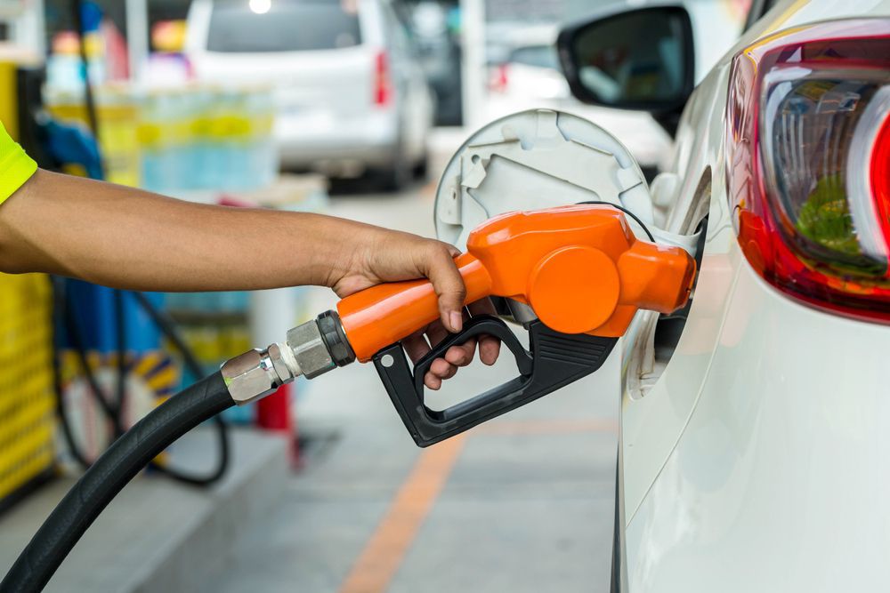 Aumentan los precios de combustible desde este sábado
