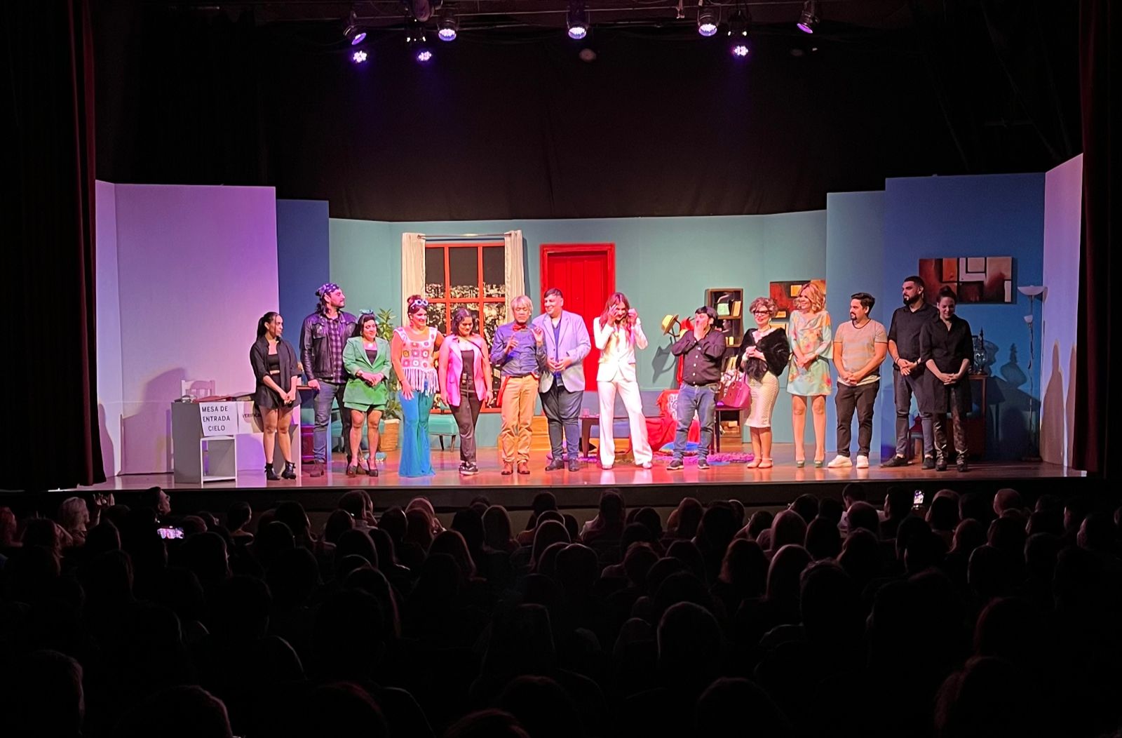 «Viudo por error» arrasa con sus funciones en el Teatro Latino