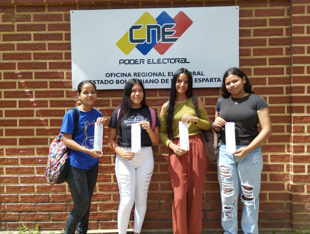 Jóvenes y sus razones para votar o no en Venezuela