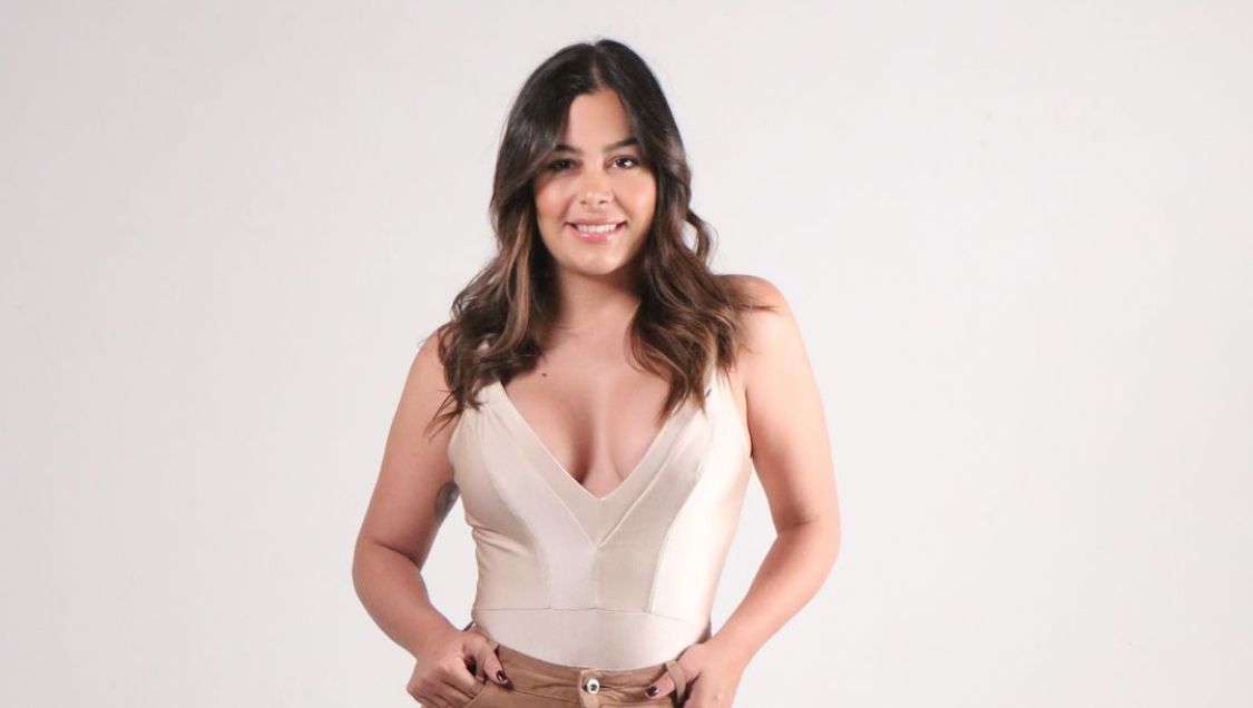 Trataron de “vieja” a Larissa Riquelme y ella respondió