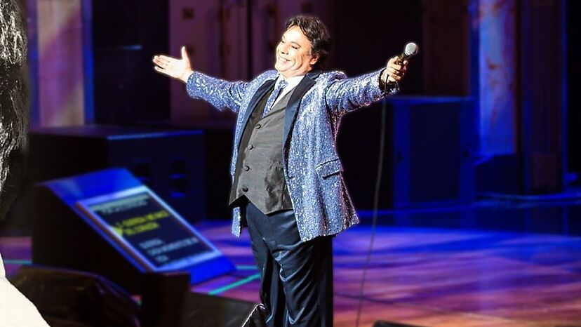 Así recordaron a Juan Gabriel a 8 años de su partida