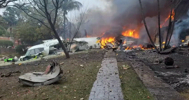 Confirman 61 muertos tras la caída de un avíon en Brasil