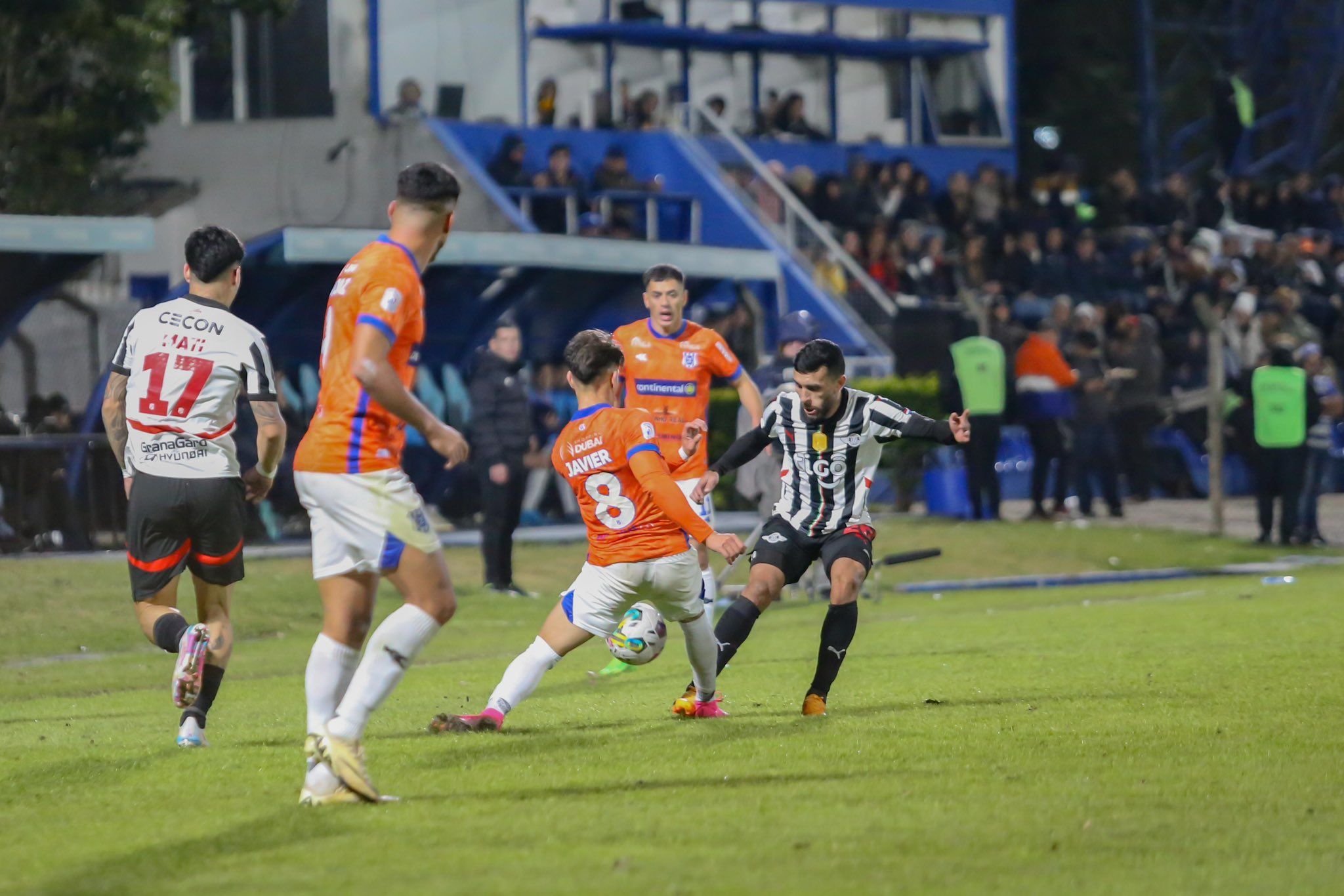 Triunfo “Gumarelo” para escalar en la tabla