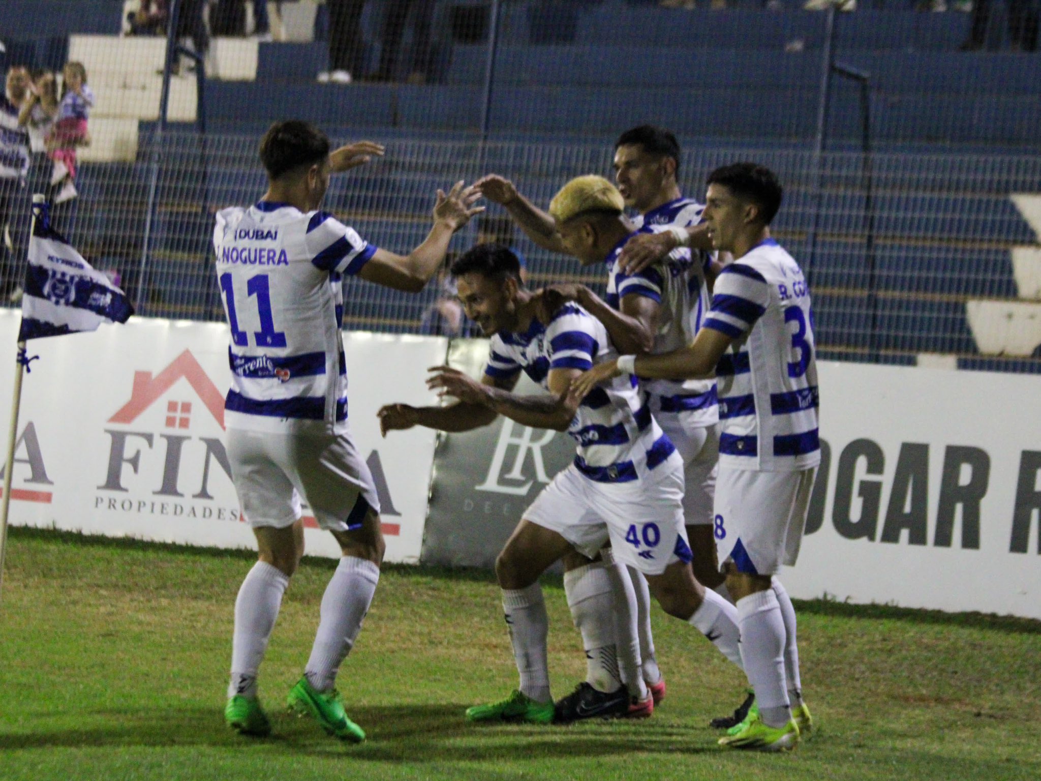 El “Gallo norteño» triunfó y es único puntero