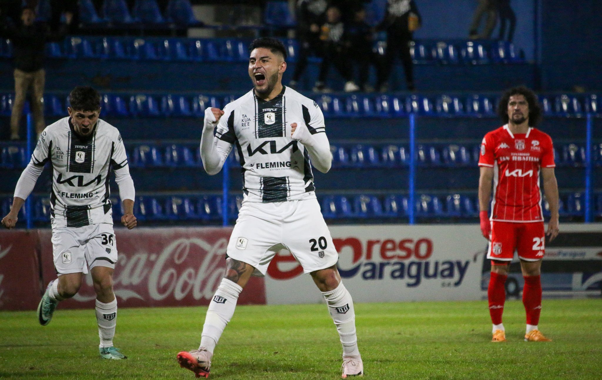 Vital triunfo del “Tacua” ante el “Rojo”