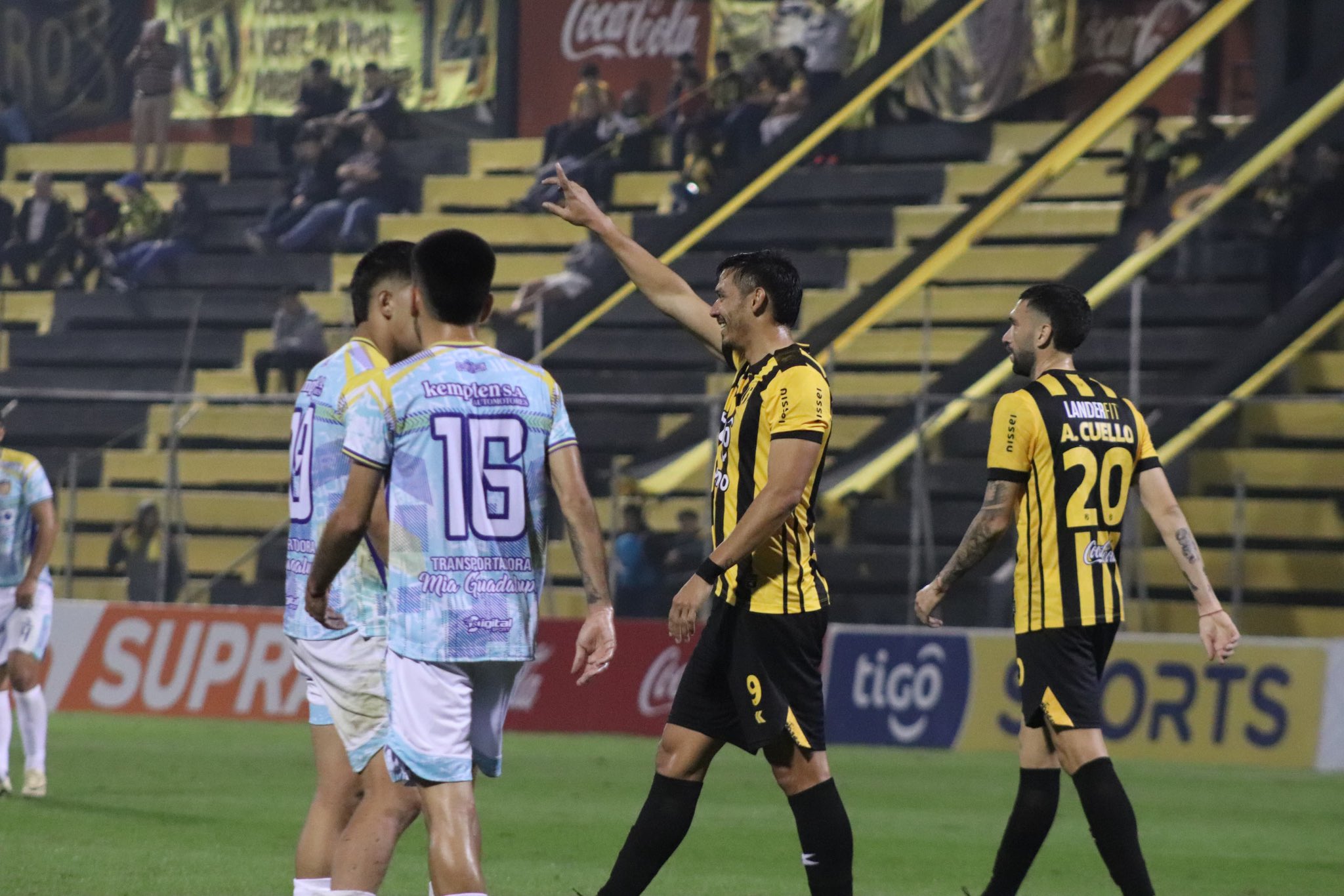 Guaraní goleó a Sport Unión de Piribebuy