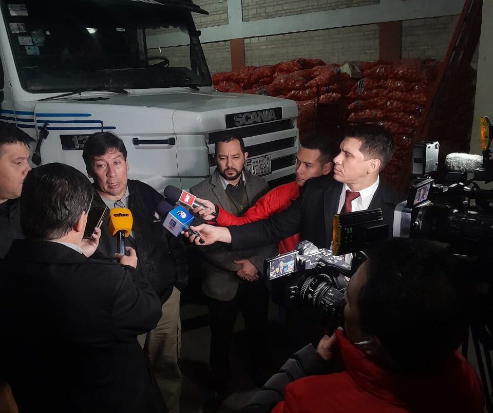 Incautaron cuarenta toneladas de tomate