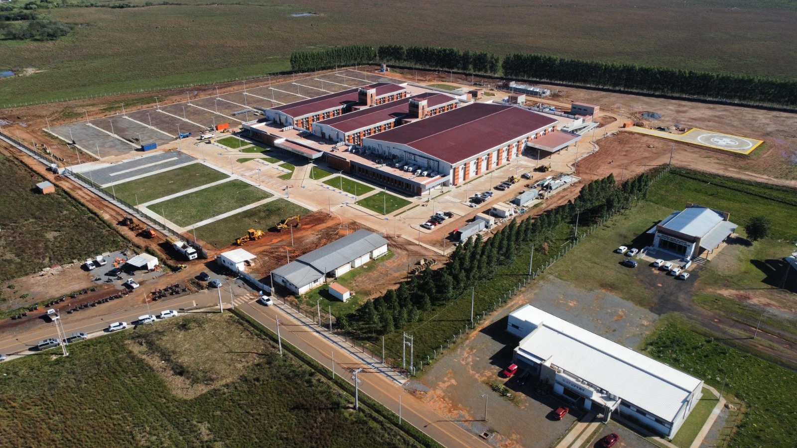 Notable avance en construcción de nuevo Hospital