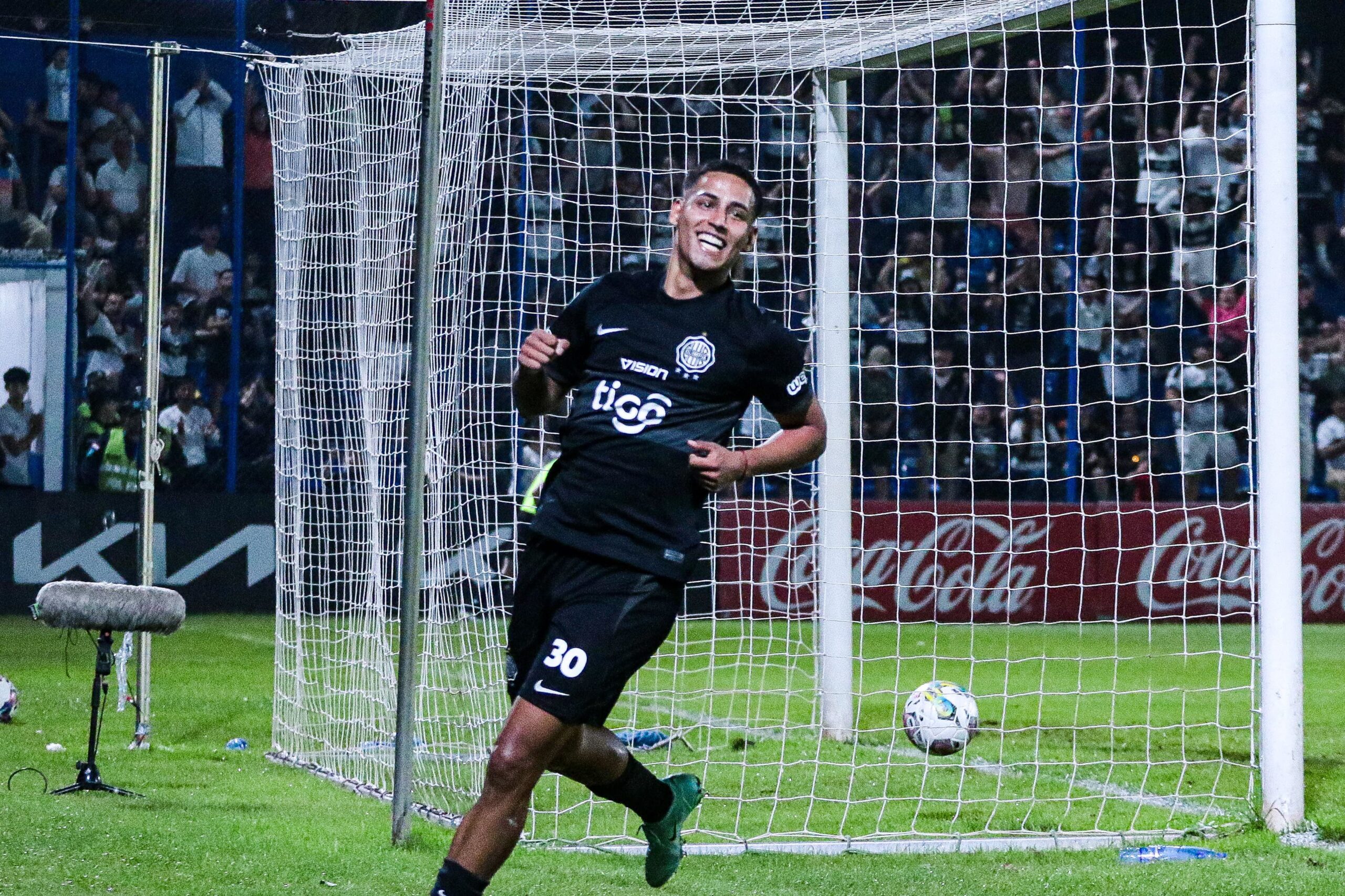 Victoria de Olimpia en un “caliente partido”