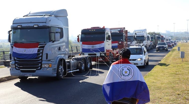 Huelga de camioneros quedó suspendida