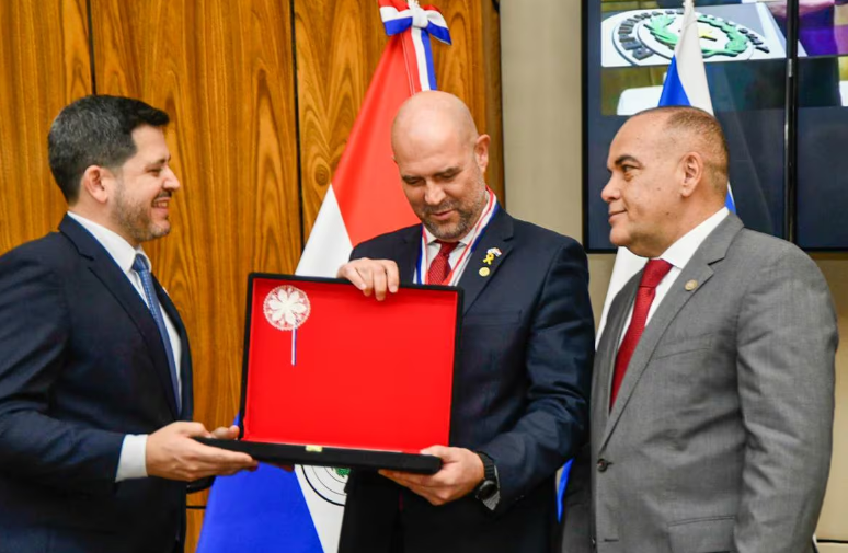 Diputados distinguen al presidente del Parlamento Israelí