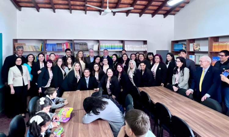 Embajada de los EE. UU. realiza donacion a escuela de Lambaré