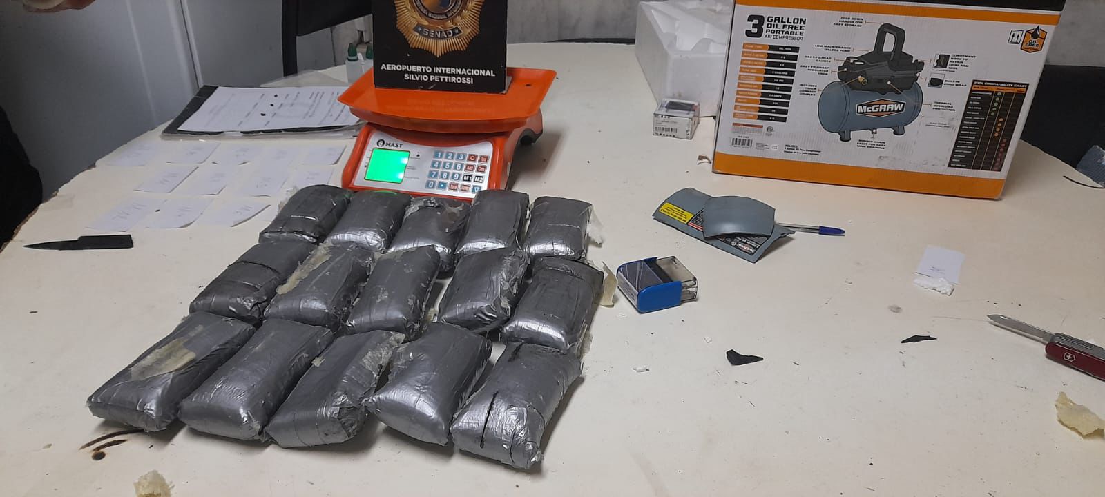 Incautan marihuana vip en el Aeropuerto Silvio Pettirossi