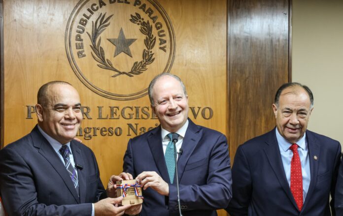 Ejecutivo presentó Proyecto de Presupuesto 2025 