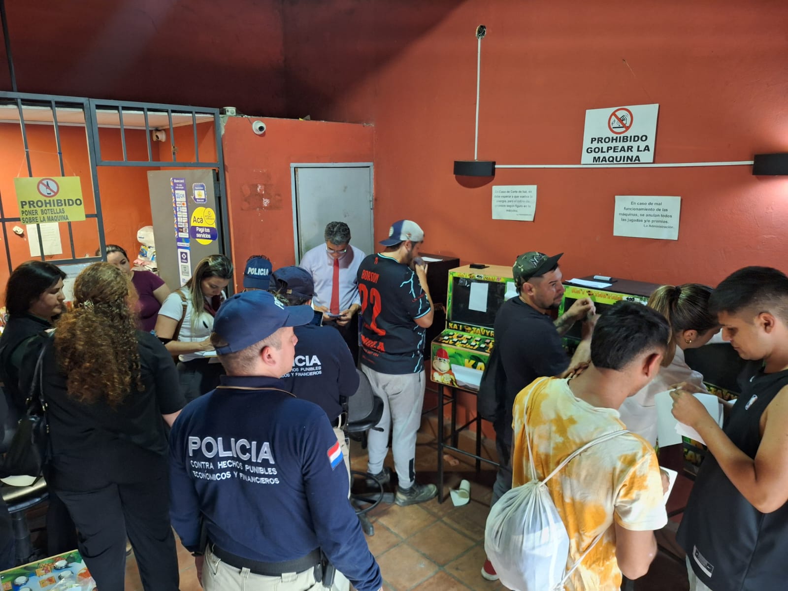 En allanamientos simultáneos, incautan 64 tragamonedas ilegales en Lambaré