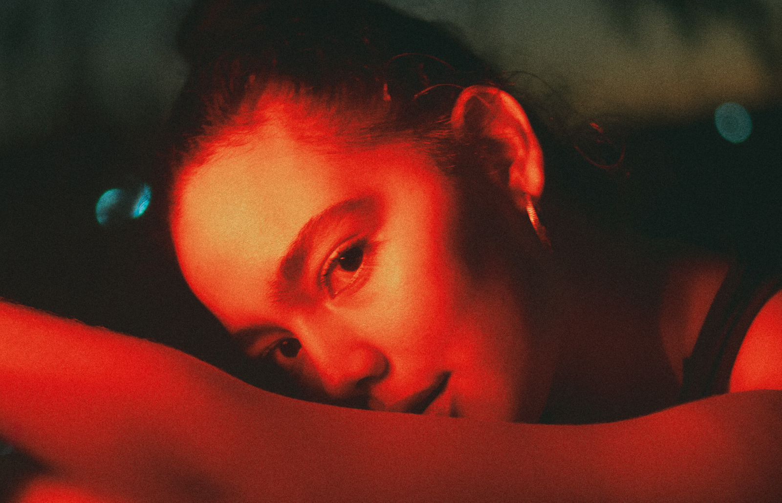 Marcelo Soler y Flor Giménez lanzan el videoclip de “Ho’apa Jave”