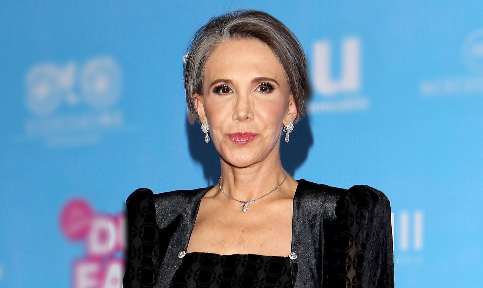 Florinda Meza sorprende con su saludo a Paraguay