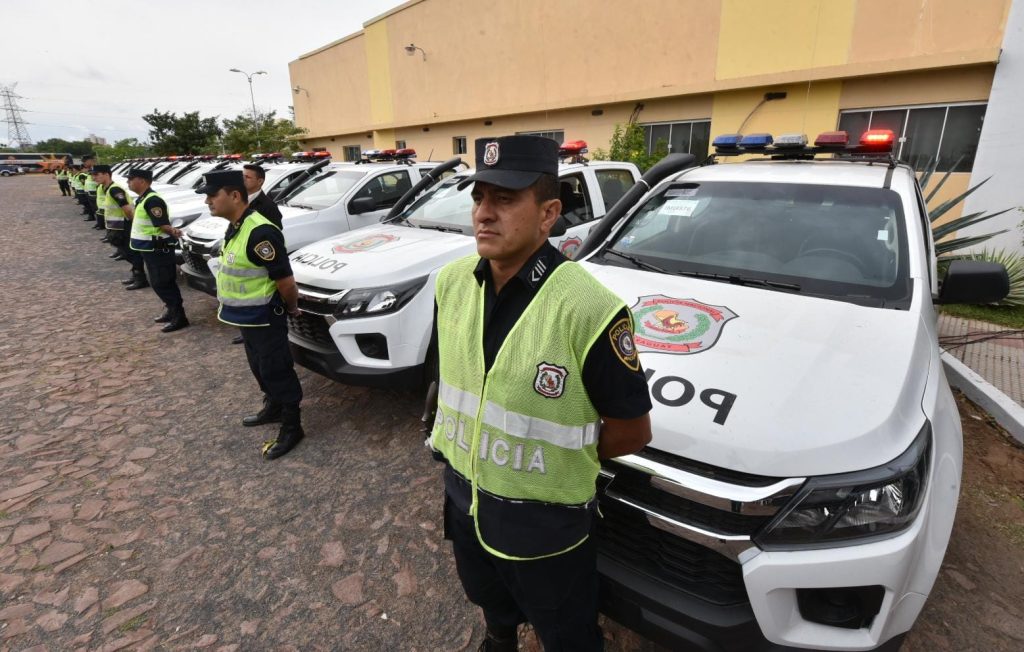 Entregan patrulleras para reforzar la seguridad en Asunción