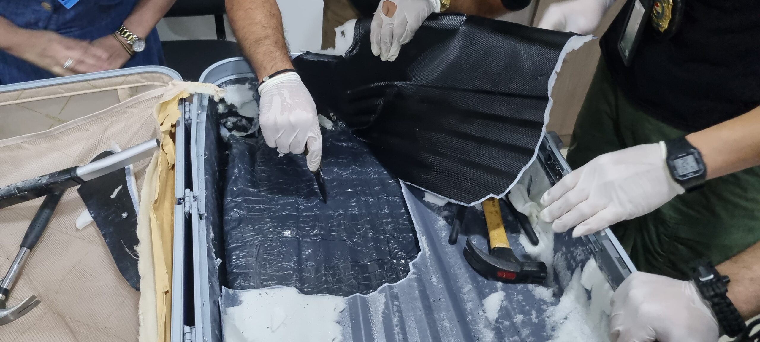 Capturan a hombre que intentaba viajar a Madrid con drogas