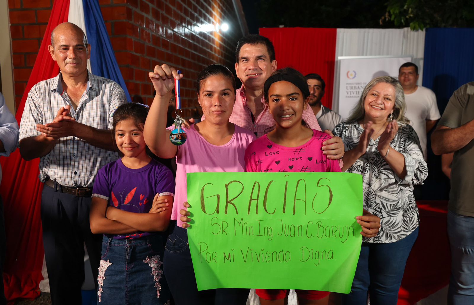 29 familias de Paraguarí cumplen el sueño de la casa propia